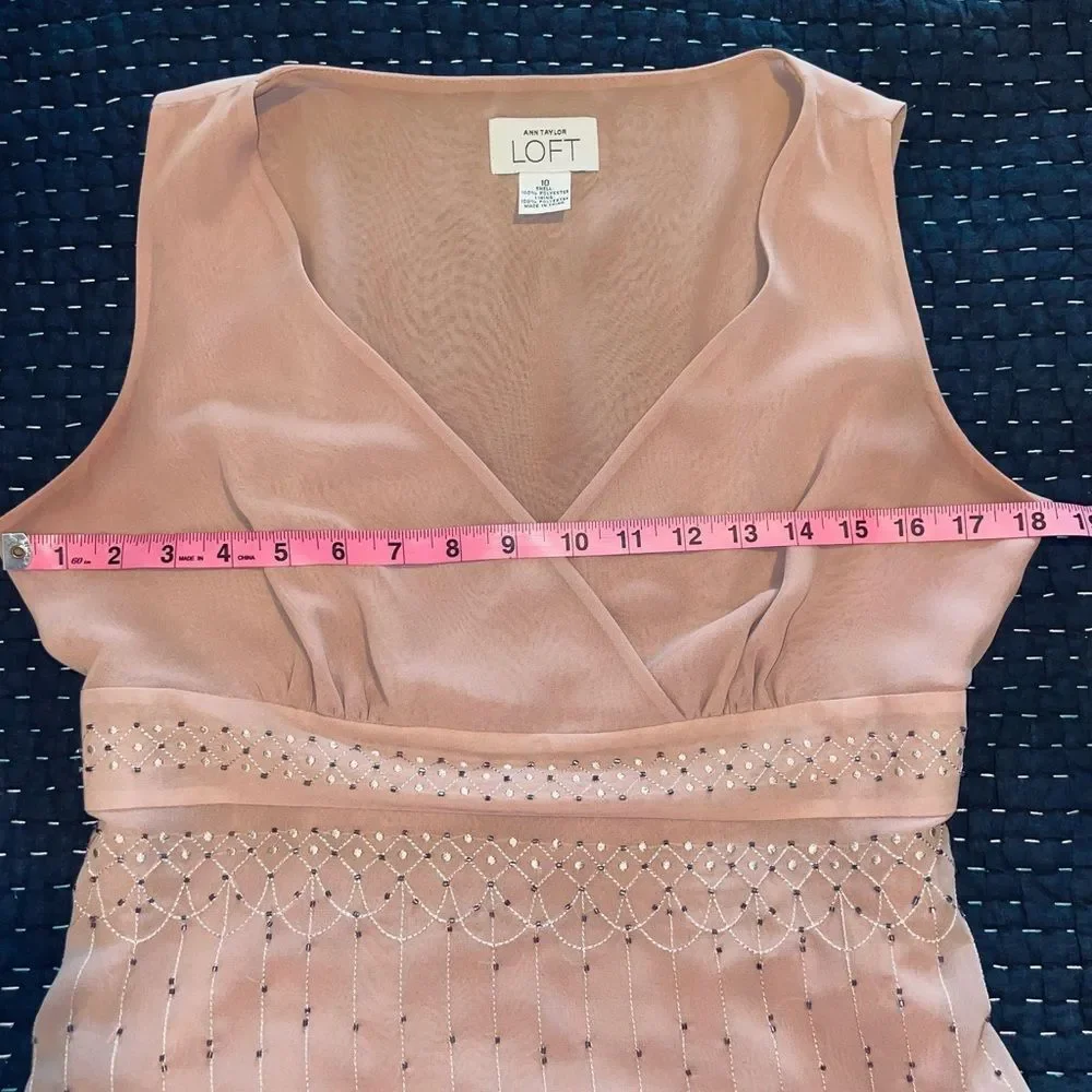 🌸 LOFT Pink Beaded V-Neck Sleeveless Blouse – Size 10 (Fits Like 6–8)